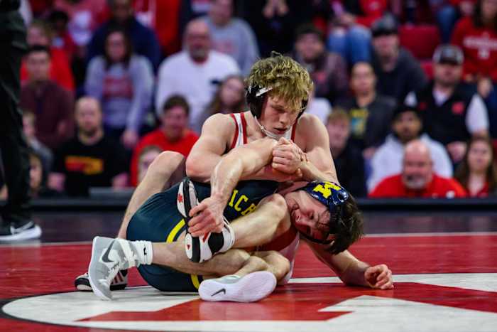 04_Jacob Van Dee_WRESvsMichigan0209